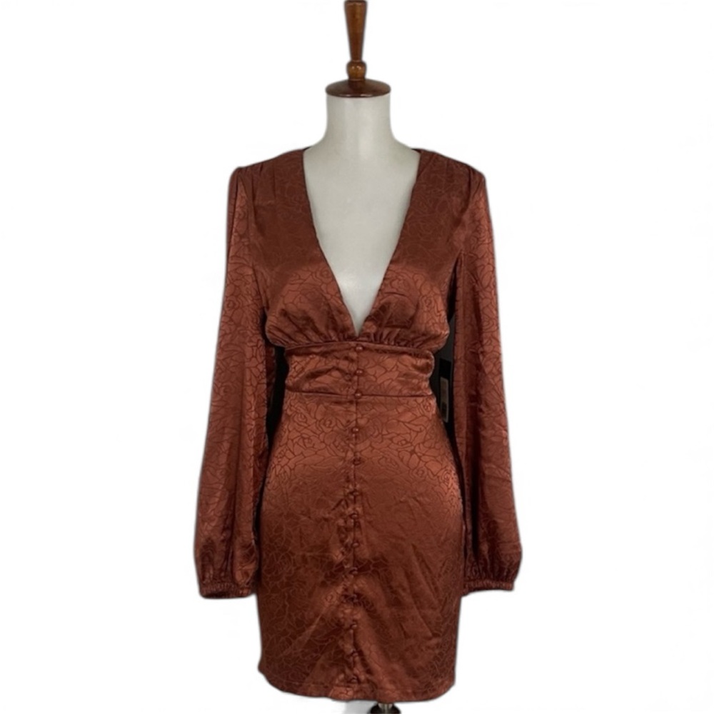 Bebe Satin Mini Dress Women’s M Copper Jacquard V-Neck‎ Long Sleeve Sheath Sexy